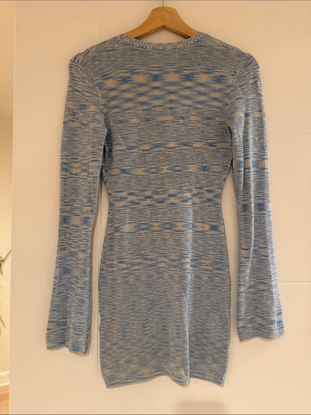 Atoir Light Blue & Cream Knit V-Neck Long Sleeve Dress - Picture 5 of 5